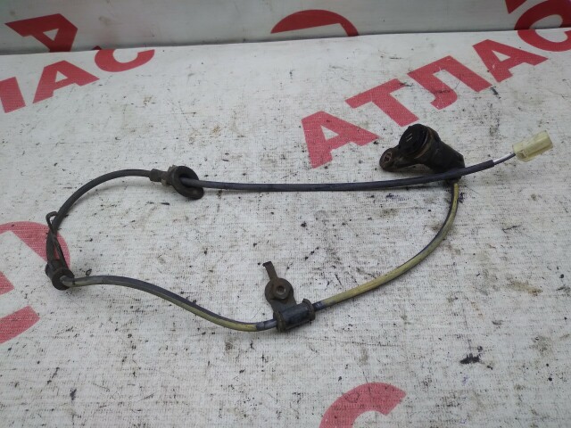 Датчик ABS TOYOTA Platz 
