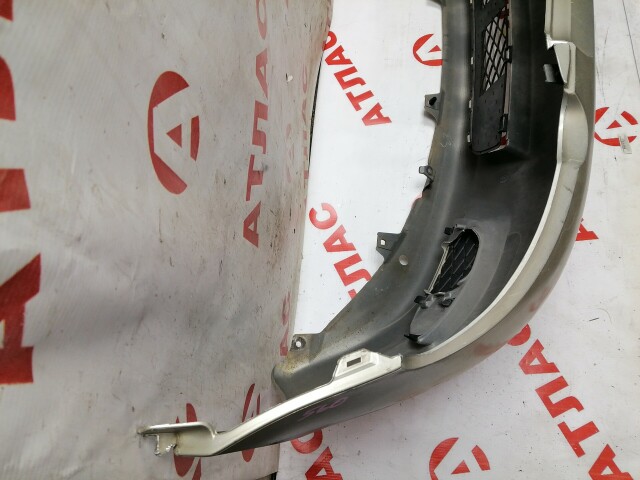 Бампер передний TOYOTA Vitz 