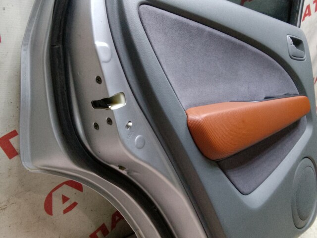 Дверь MITSUBISHI AirTrek 