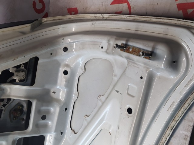 Крышка багажника TOYOTA Crown 