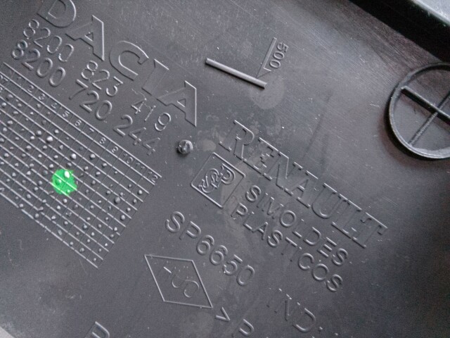 Обшивка стойки кузова RENAULT Duster 