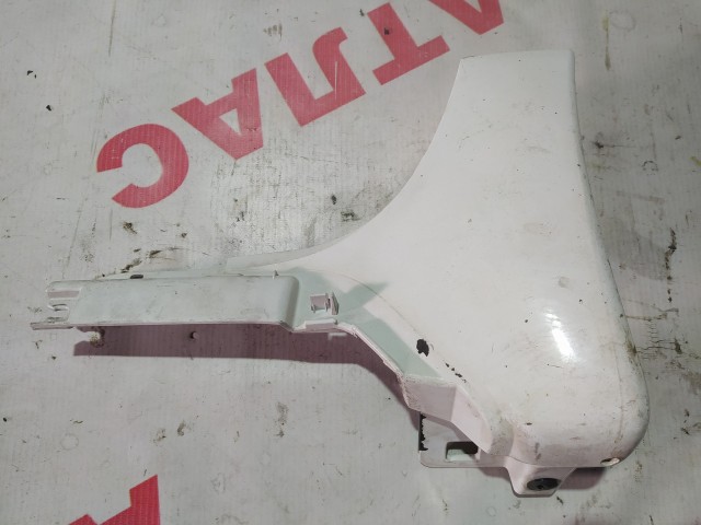 Брызговик TOYOTA Ist 