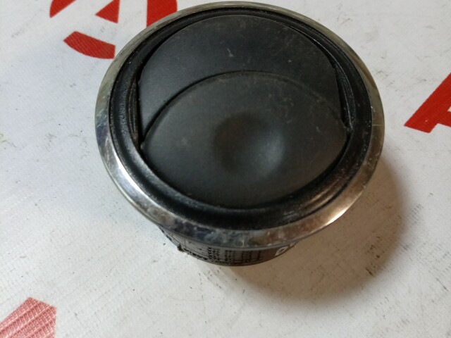 Решетка вентиляции салона RENAULT Duster 