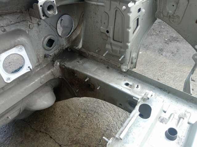 Лонжерон RENAULT Duster 