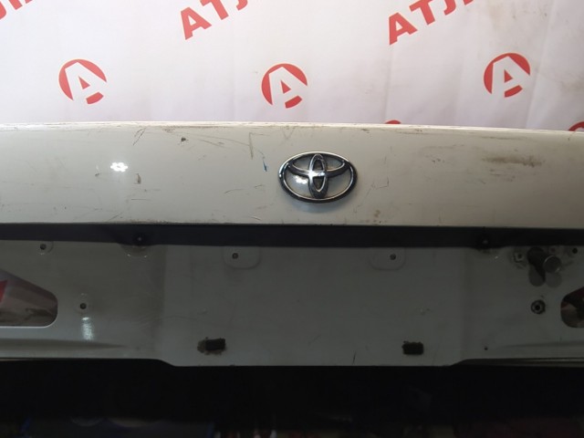 Крышка багажника TOYOTA Windom 
