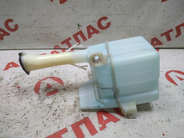 Бачок омывателя TOYOTA Corolla 