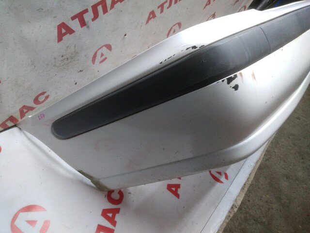 Бампер задний NISSAN Sunny 