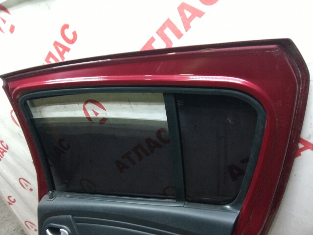 Дверь RENAULT Sandero Stepway 