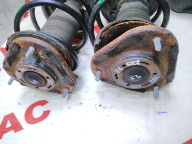 Стойка TOYOTA Avensis 