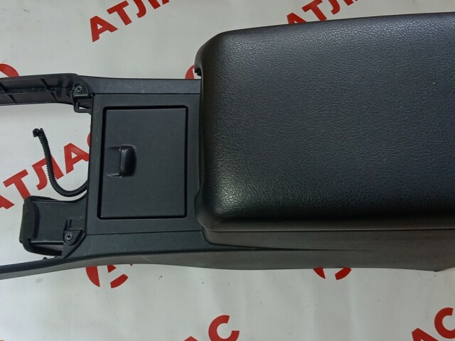 Подлокотник TOYOTA Camry 