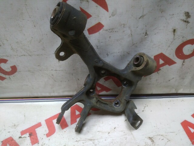 Кулак поворотный TOYOTA Corolla 