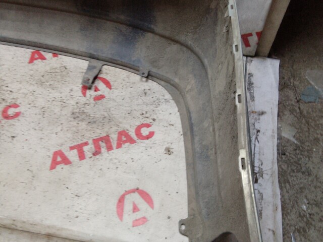 Бампер задний TOYOTA Avensis 