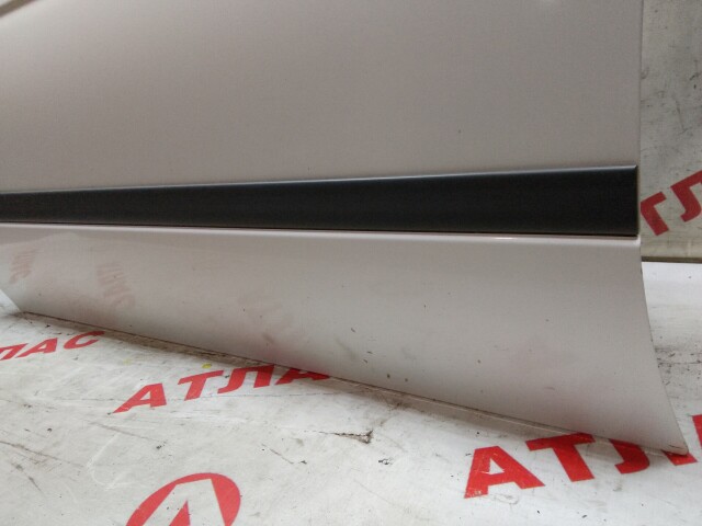 Дверь NISSAN Sunny 