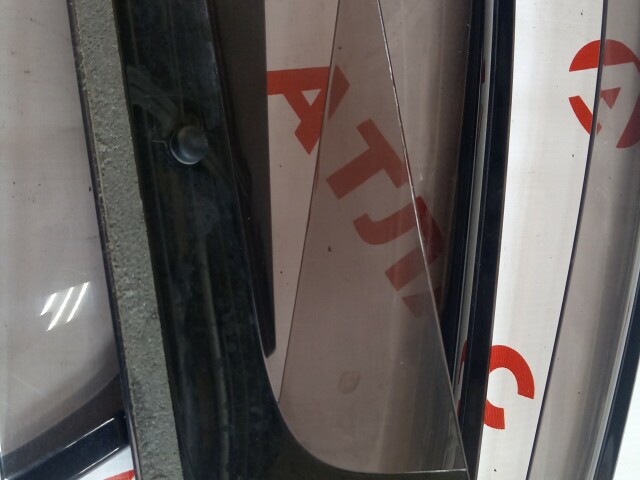 Ветровик TOYOTA Caldina 