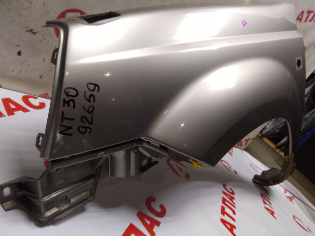 Крыло NISSAN X-Trail 