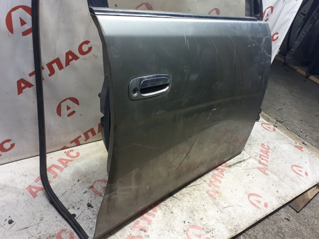 Дверь TOYOTA Gaia 