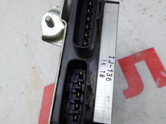 Блок управления форсунками TOYOTA Avensis 2AZ-FSE