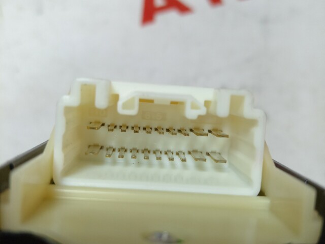 Блок управления стеклоподъемниками TOYOTA Corolla 