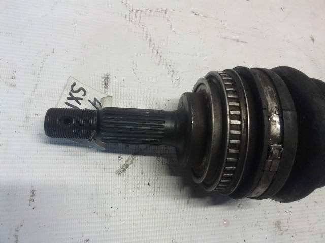 Привод короткий TOYOTA Ipsum 