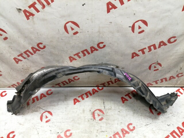 Подкрылок TOYOTA Ist 