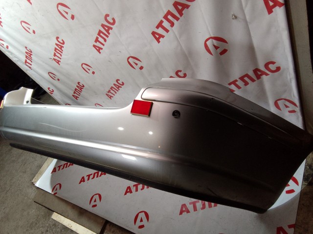 Бампер задний TOYOTA Avensis 