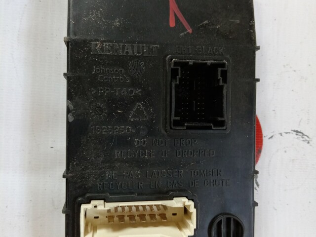 Блок комфорта RENAULT Sandero Stepway 