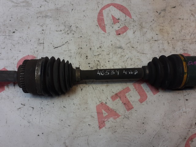 Привод короткий MITSUBISHI Chariot 