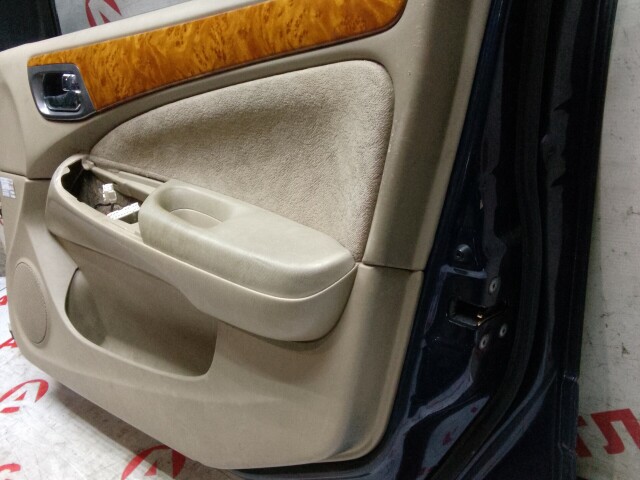 Дверь NISSAN Bluebird Sylphy 