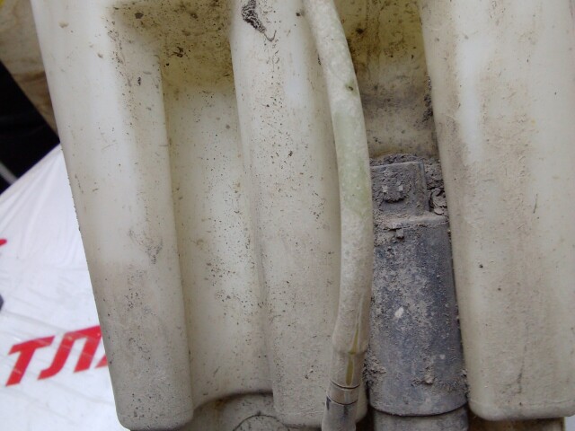 Бачок омывателя TOYOTA Avensis 