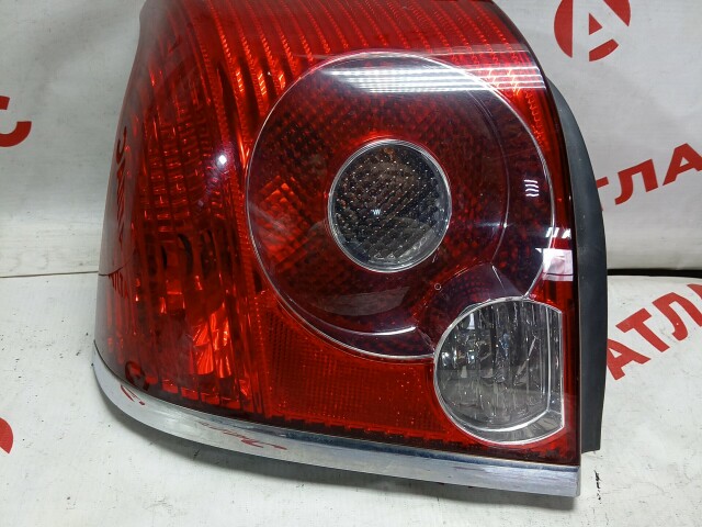 Стоп TOYOTA Avensis 