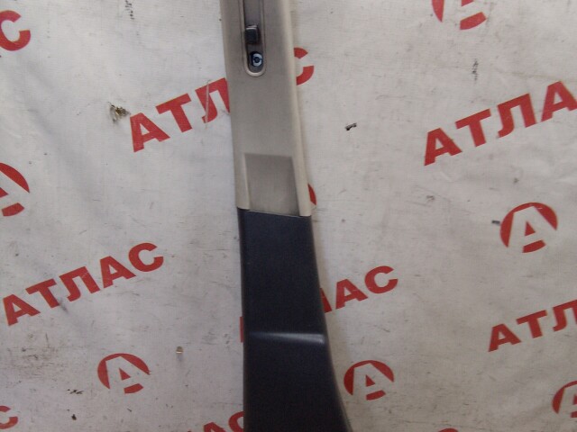 Обшивка стойки кузова RENAULT Sandero Stepway 