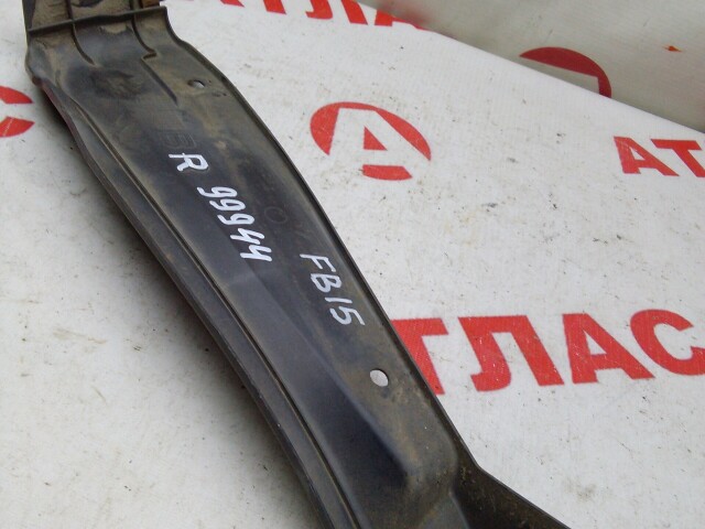 Подкрылок NISSAN Sunny 
