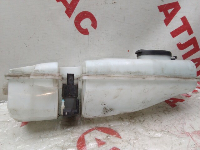 Бачок омывателя RENAULT Duster 