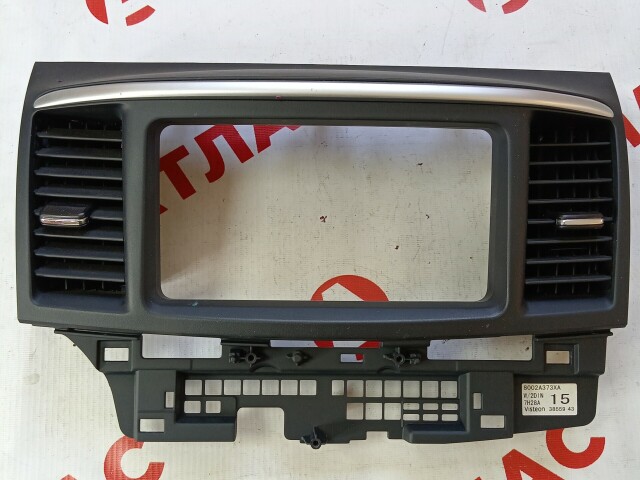 Рамка магнитолы MITSUBISHI Galant Fortis 