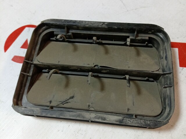 Клапан вентиляции крыла RENAULT Duster 