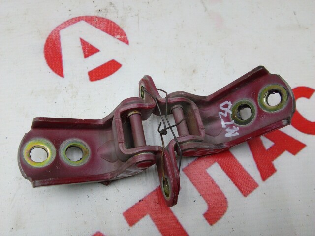 Кронштейны двери NISSAN X-Trail 