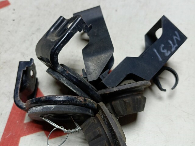 Крепление радиатора NISSAN X-Trail 