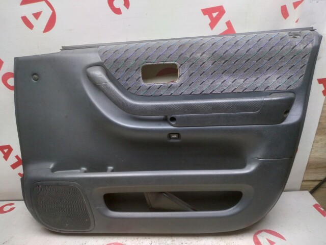 Обшивка двери HONDA CR-V 