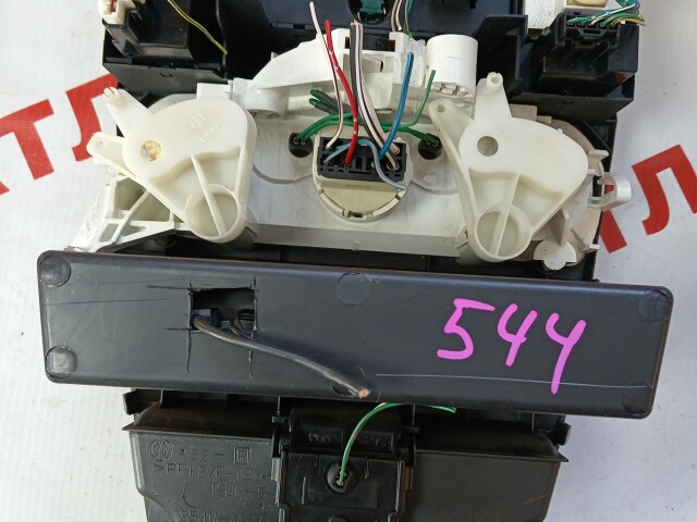 Блок управления печкой и кондиционером TOYOTA Corolla Fielder 