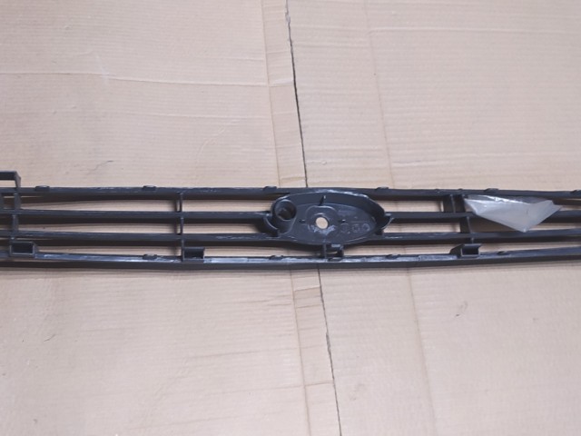 Решетка радиатора FORD Focus 