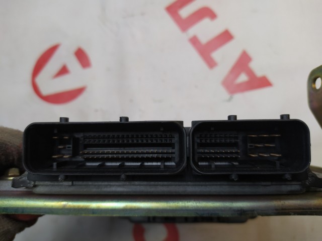 Компьютер NISSAN Serena QR20-DE