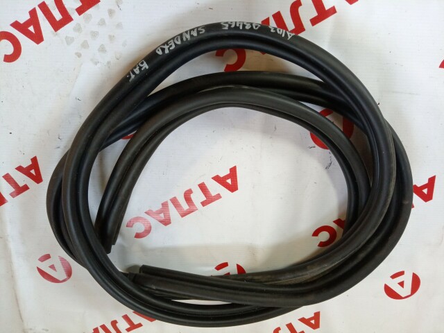 Уплотнитель багажника RENAULT Sandero Stepway 