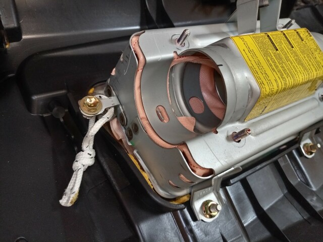 Торпедо TOYOTA Corolla Runx 