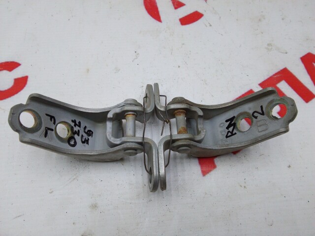 Кронштейны двери HONDA Stream 