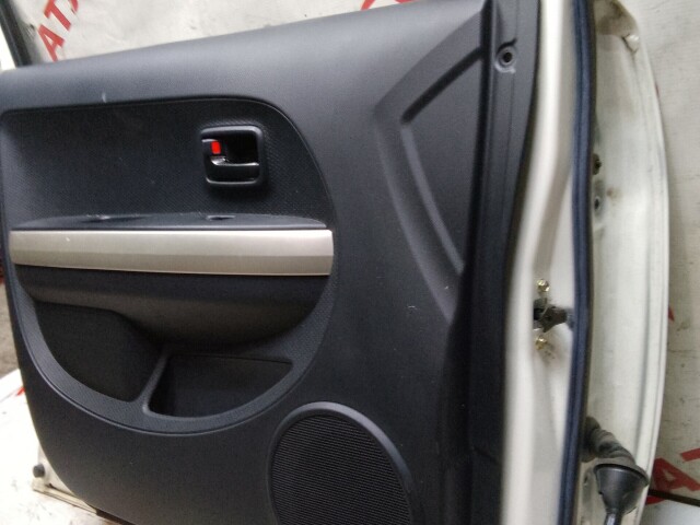 Дверь TOYOTA Ist 