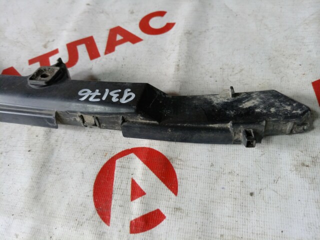 Крепление бампера TOYOTA Avensis 