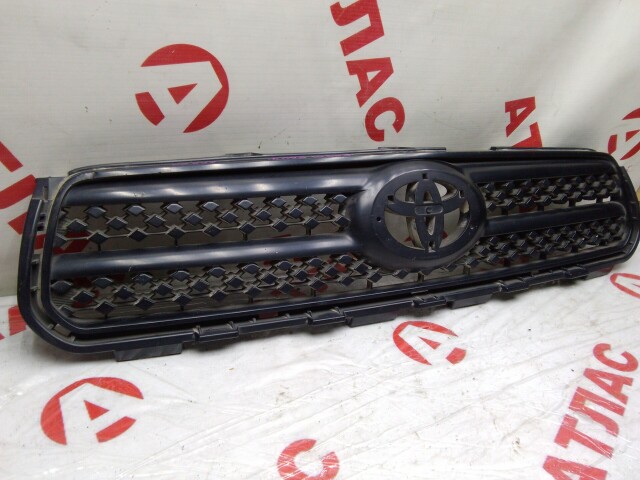 Решетка радиатора TOYOTA RAV4 