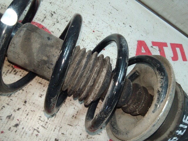 Стойка RENAULT Duster 