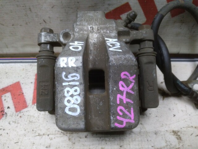 Суппорт TOYOTA Camry 