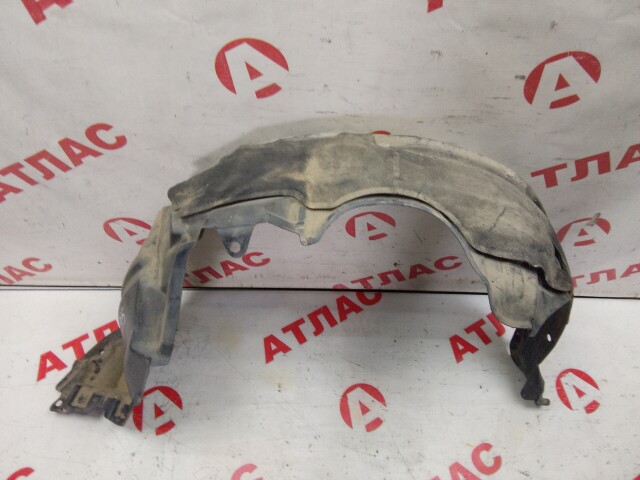 Подкрылок TOYOTA Ist 